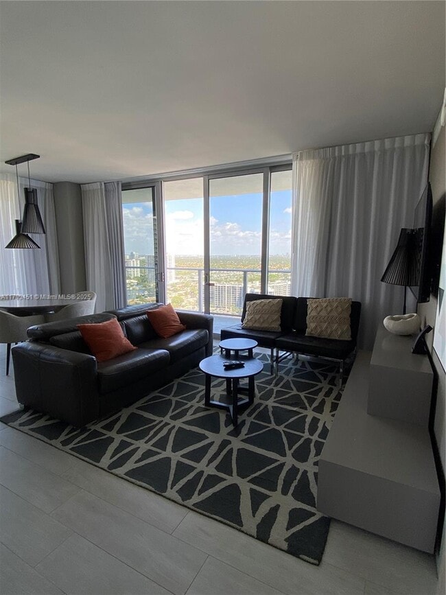 Foto del edificio - 4010 S Ocean Dr