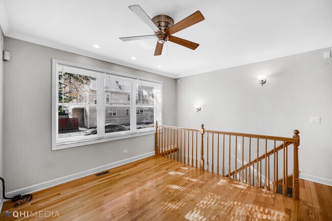 Foto del edificio - 3416 W Cullom Ave