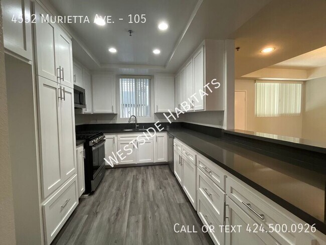 Building Photo - 4532 Murietta Ave