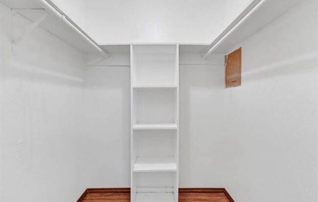 Building Photo - 6161 Reims Rd