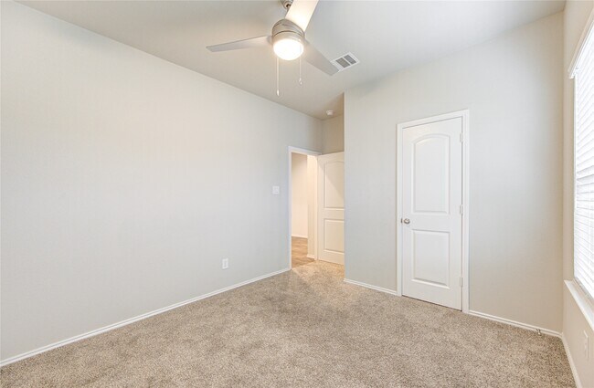 Foto del edificio - 4215 Fornari Ln