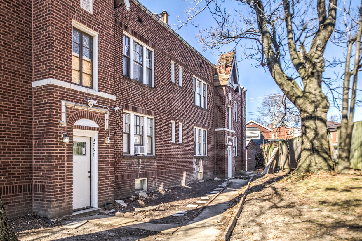 Foto principal - 3763 Meramec St