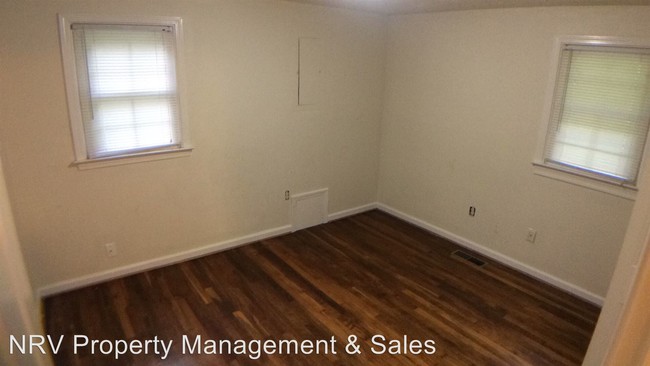Building Photo - 2 br, 1 bath House - 3761 Kirk Hollow Road