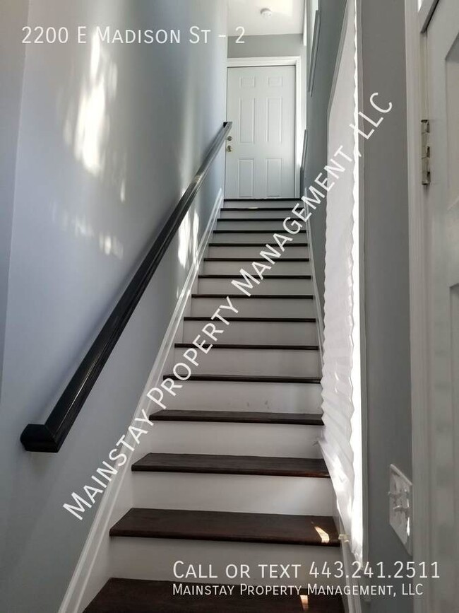 Foto del edificio - 2200 E Madison St