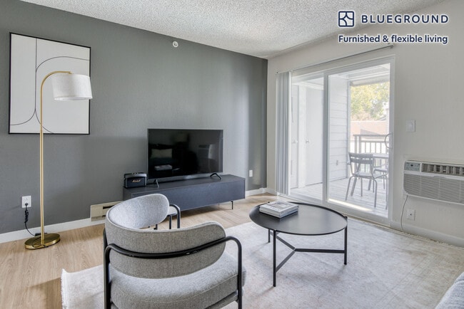 Foto del edificio - 2850 Middlefield Rd