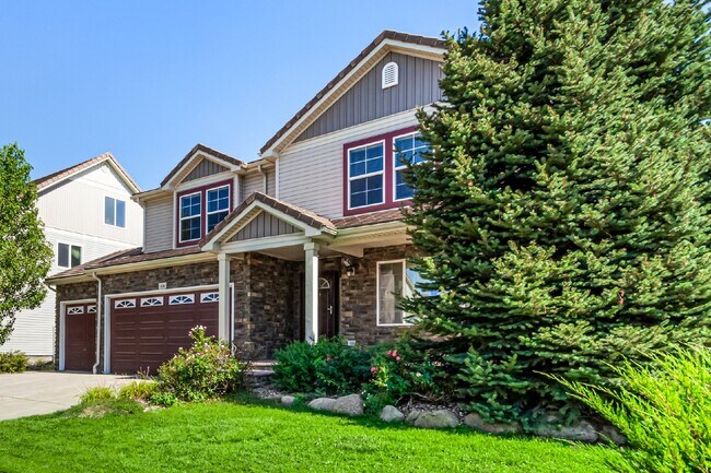 Photo - Stunning  6 Bed / 3.5 bath home for rent