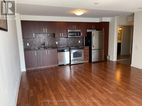 Building Photo - 17 Anndale Dr