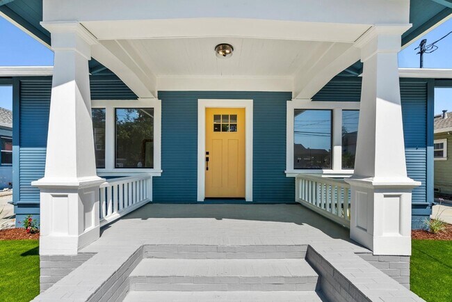 Building Photo - 612 Seabright Ave