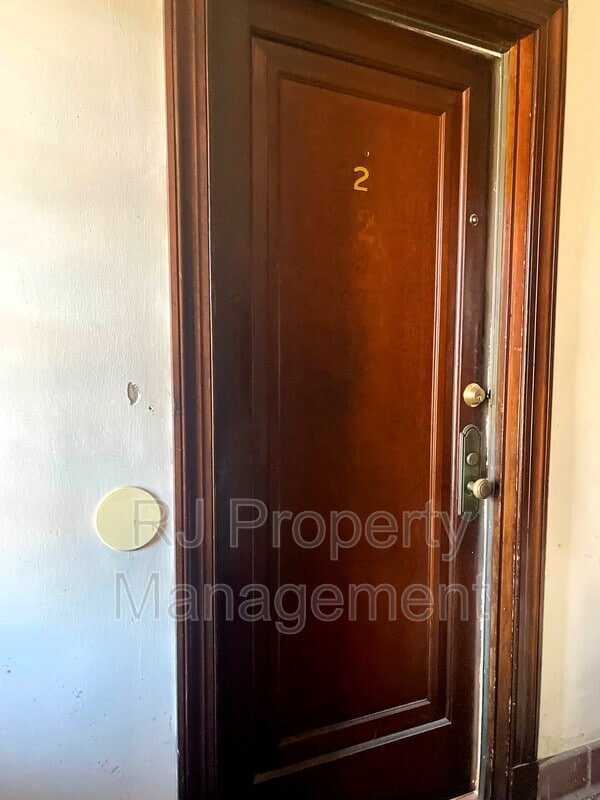 Photo - 72 N Belvedere Blvd House