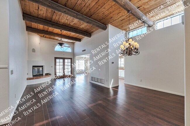 Foto del edificio - 10698 N Thunder Hill Pl
