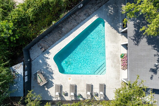 Piscina - Four Park Place
