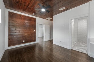 Building Photo - 1811 20th St