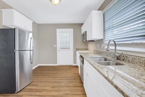 Foto del edificio - 3860 Wisteria Ln SW