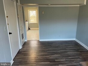 Building Photo - 3919 Pascal Ave