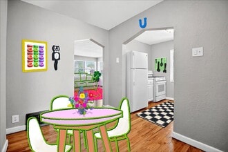 Building Photo - 5442 Chippewa St Building Photo - 5442 Chippewa St