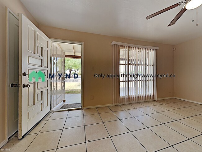 Building Photo - 3 br, 2 bath Apartment - 4435 N 31st Ave