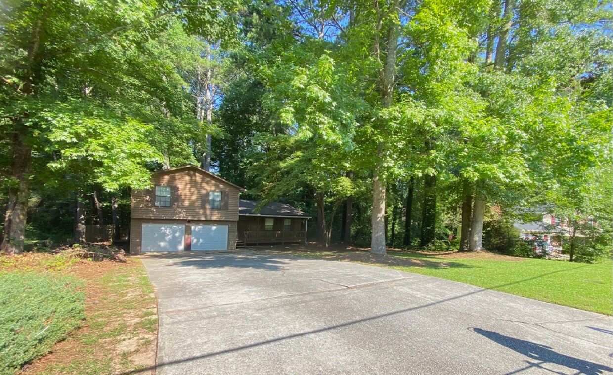 *AMAZING MOVE IN SPECIAL* Renovated 3 Bedroom/2.5 Bath Home For Rent! Convenient Jonesboro Locat... - *AMAZING MOVE IN SPECIAL* Renovated 3 Bedroom/2.5 Bath Home For Rent!  Convenient Jonesboro Locat...