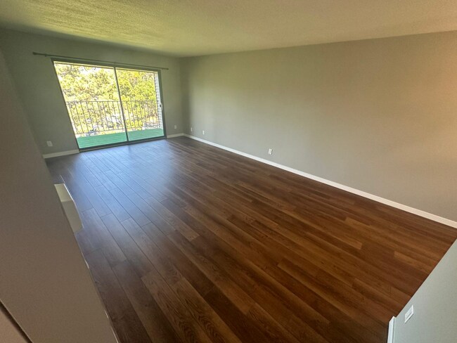 Foto del edificio - 4575 W 80th St Cir