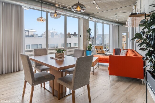 Foto del edificio - 3110 N Greenview Ave
