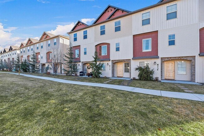 Building Photo - 8732 W Pine Valley Ln