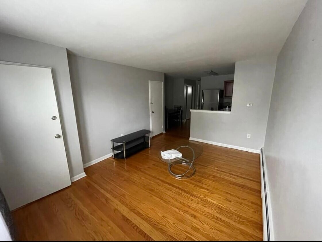 547 Fanshawe St Unit 1bed 1bath apartment, Philadelphia, PA 19111