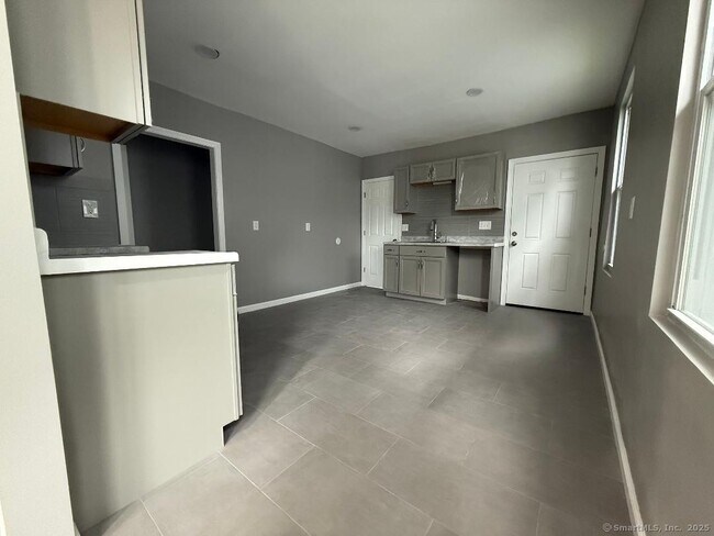 Foto del edificio - 431 Dixwell Ave