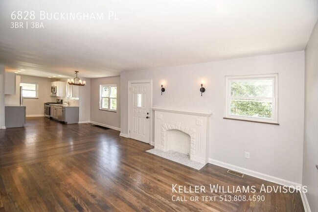 Foto del edificio - 6828 Buckingham Pl