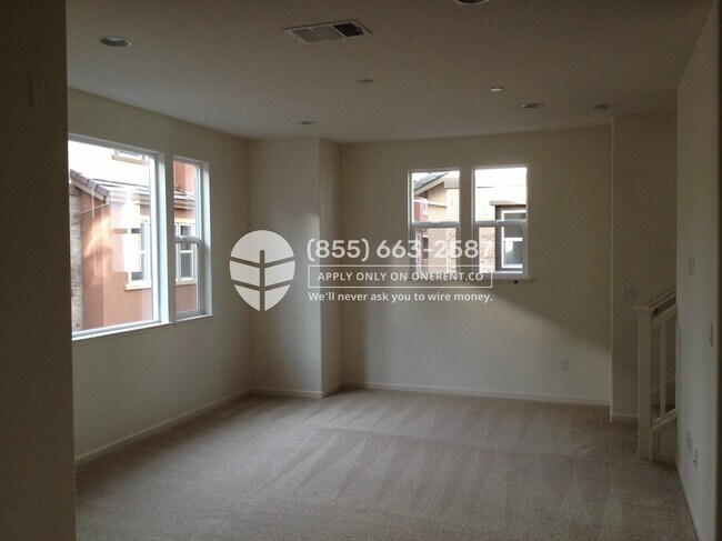 Building Photo - 1527 Bleecker St