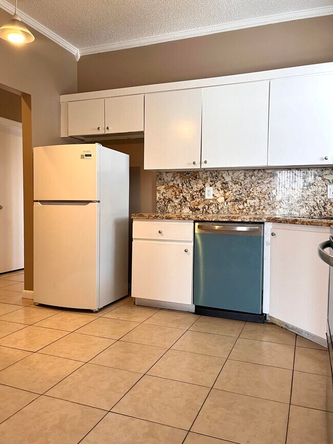 Foto del edificio - 3871 Circle Lake Dr
