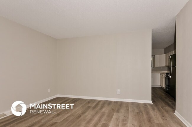 Foto del edificio - 9807 Guthrie Ave