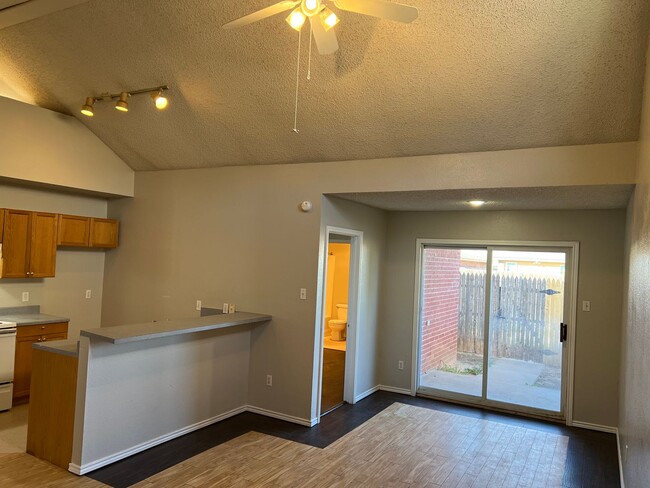 Foto del edificio - 3507 Ironton Ave