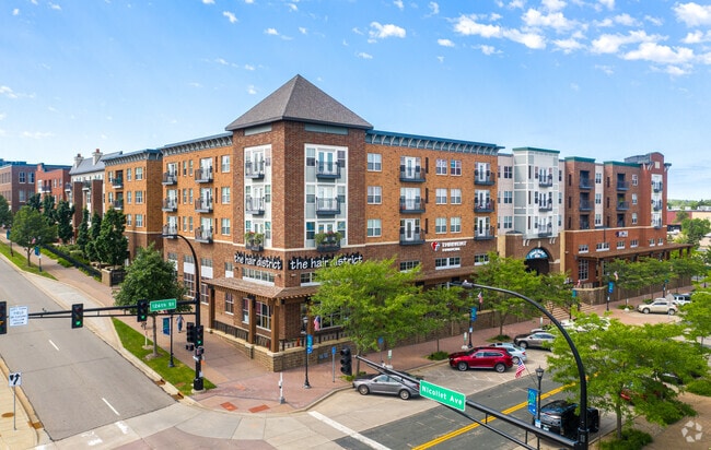 Building Photo - Grande Market Place Building Photo - Grande Market Place