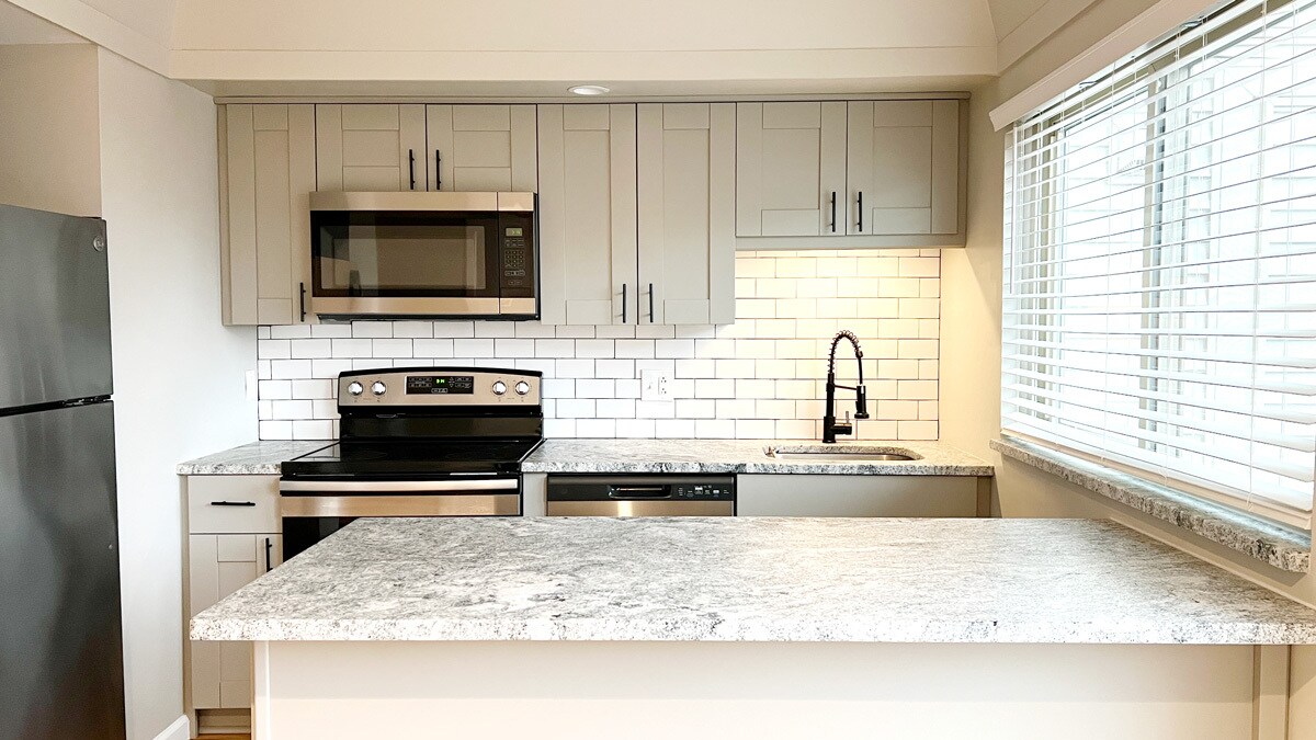 Open Kitchen with Bar Seating - 996 H Chatham Lane