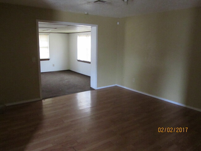 Foto del edificio - Nice 4-bedroom For Rent in SE OKC