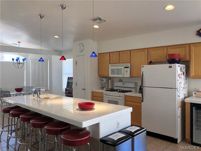 Building Photo - 411 Riverfront Dr