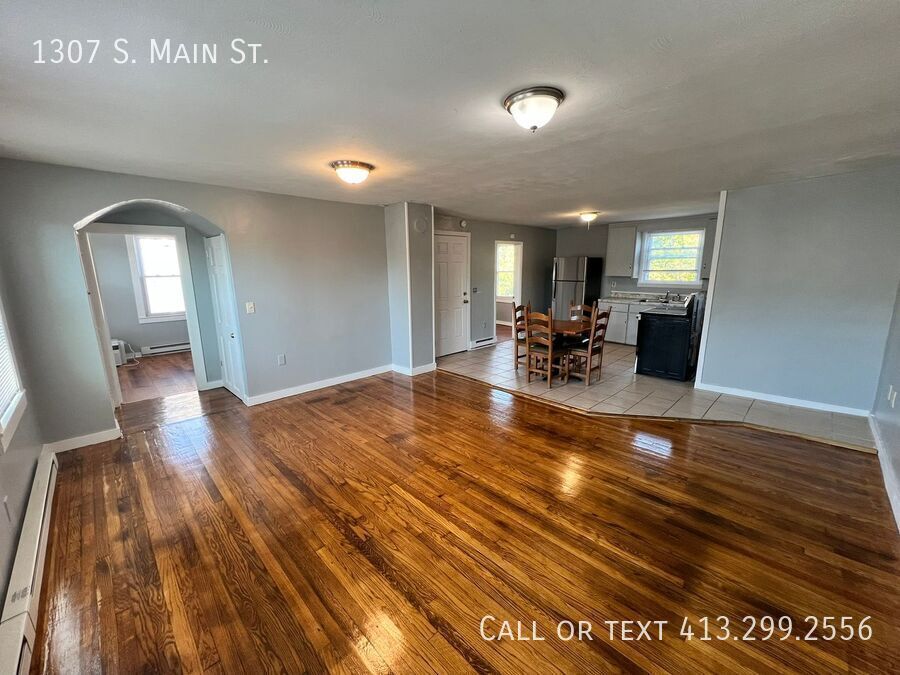 Foto principal - 1307 S Main St