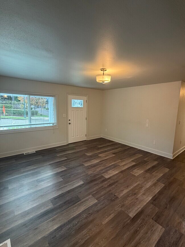 Foto del edificio - 7511 37th St W