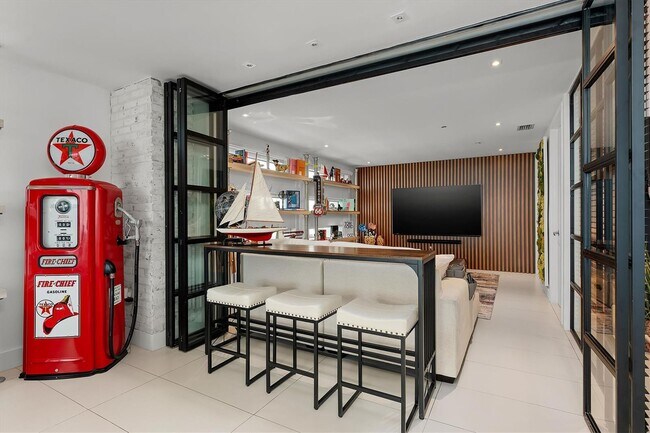 Foto del edificio - 1040 Biscayne Blvd