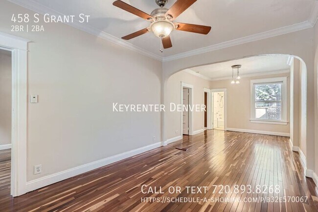 Building Photo - Charming 2-Bedroom Duplex Near Light Rail ...