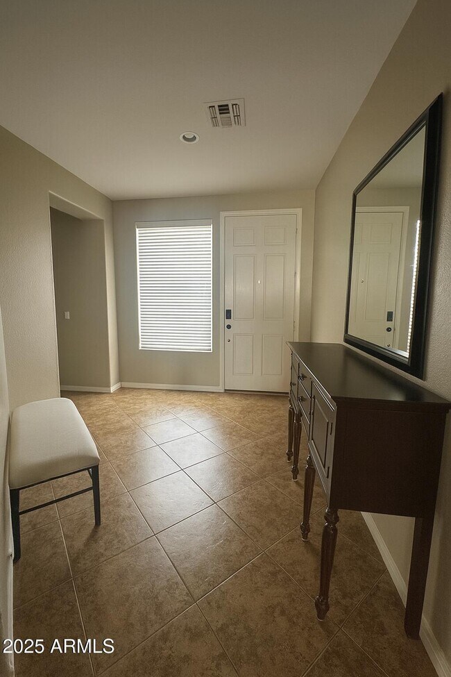 Building Photo - 15697 W Westview Dr