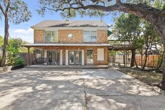 Building Photo - 3307 Hampton Rd
