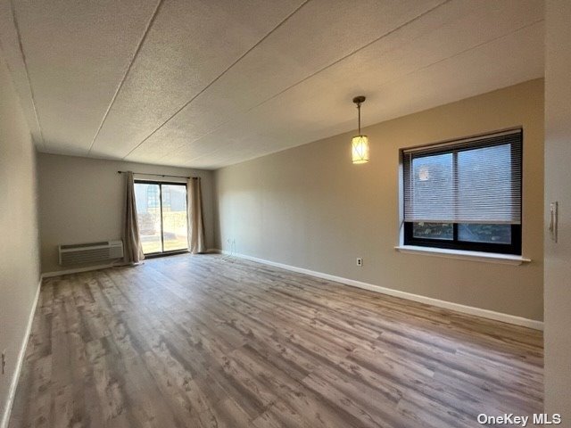 Foto del edificio - 213-02 42nd Ave