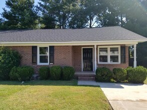 Building Photo - 1953 Coral Way