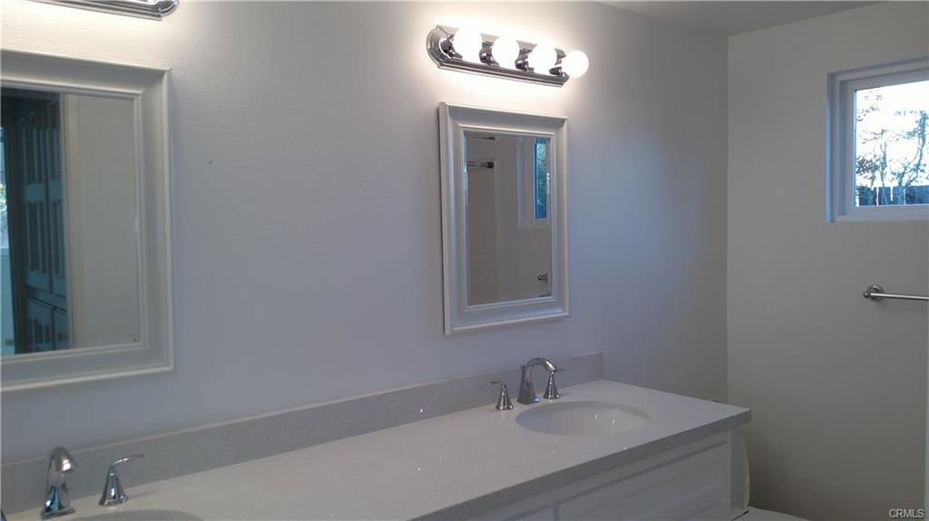 Foto principal - 29486 Vista Plaza Dr