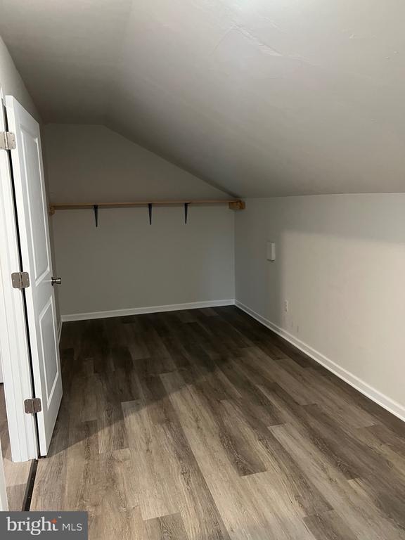 Foto del edificio - 70 Briarwood Ln