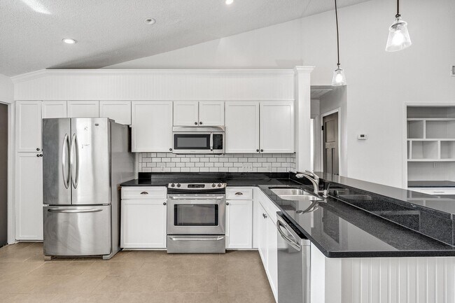 Building Photo - 8983 Heron Walk Dr