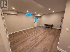 Building Photo - 3367 Post Rd