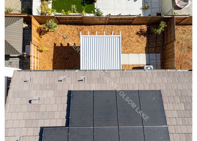 Foto del edificio - New 3 bedroom 2.5 bath Home in the Riverbl...