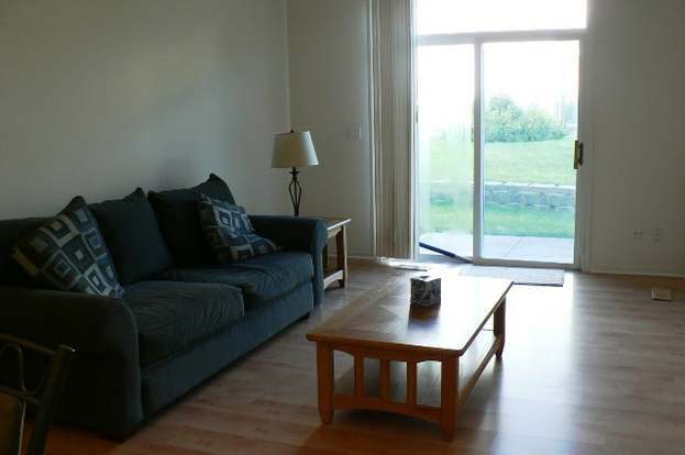 Foto del edificio - 2853 Falling Waters Dr