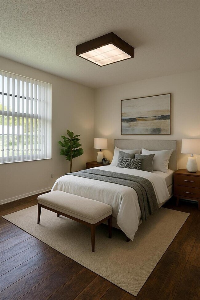Foto del edificio - 8311 Sands Point Blvd